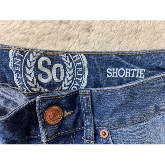 SO Size 7 Womens Shorts Shortie Stretch Mid Rise Med Wash - Picture 3 of 4